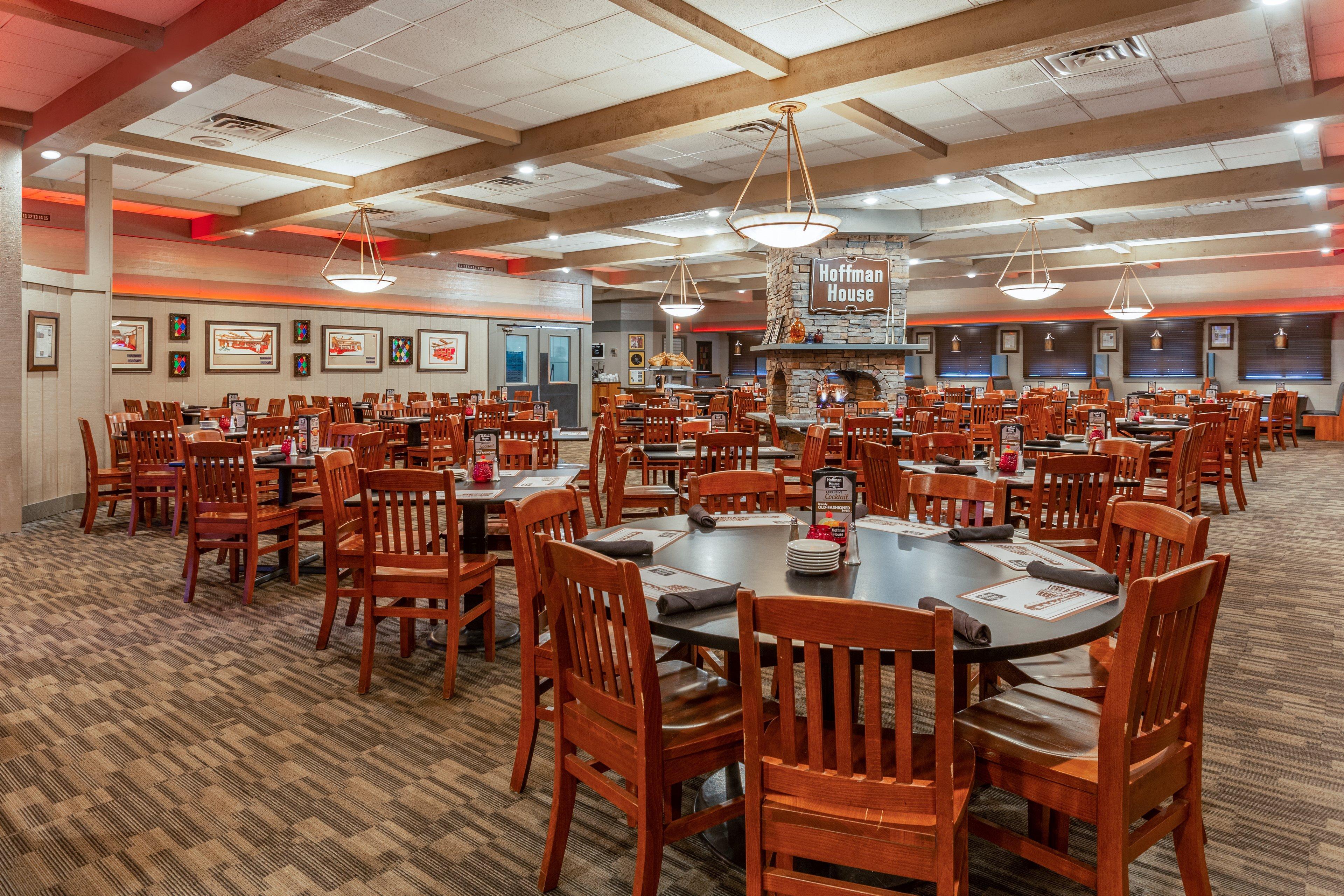 Holiday Inn Rockford By Ihg Bagian luar foto
