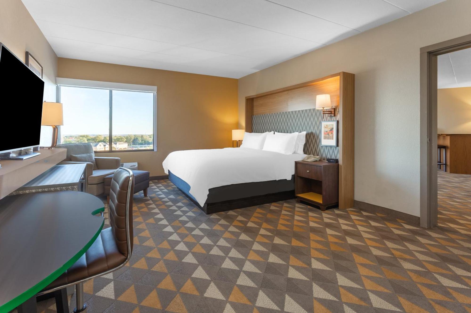 Holiday Inn Rockford By Ihg Bagian luar foto