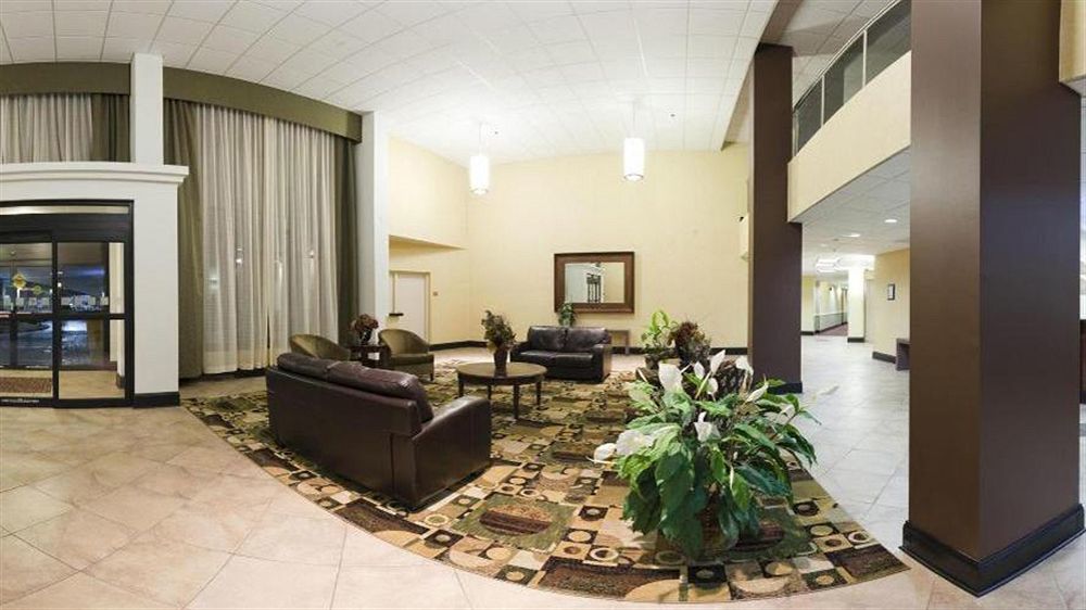 Holiday Inn Rockford By Ihg Bagian luar foto